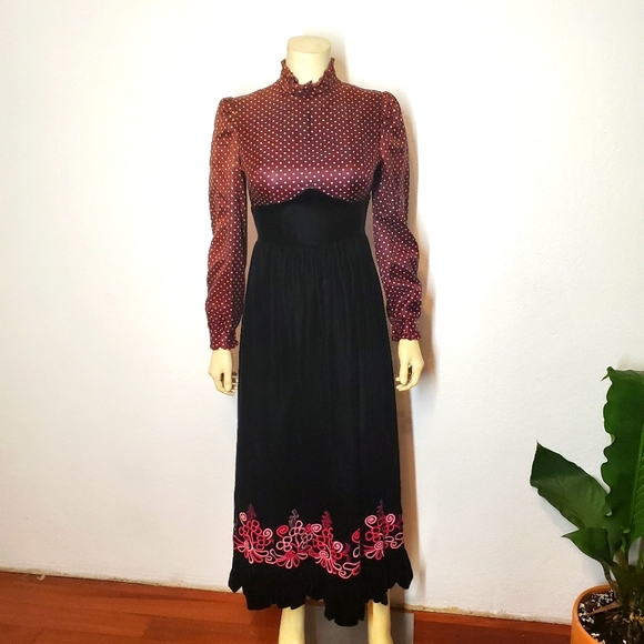 Vintage Dresses & Skirts - Vintage 70s Vicky Victorian Velvet Dot Dress